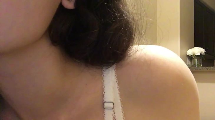 [红唇阿姨]（接吻）你需要一个吻吗