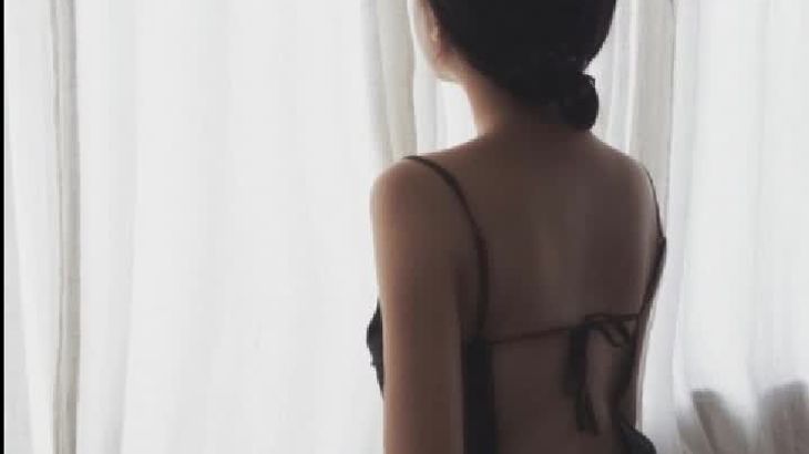 [Aki秋水ASMR]地下室的轻微调教 舔耳