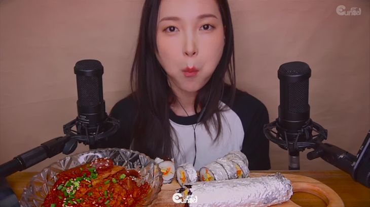 ASMR-흔한-김밥-떡볶이-먹방-Common-Tteokbokki-gimbap-mukbang